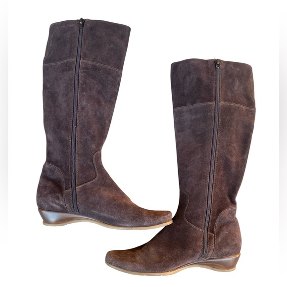 Vertan Shoes - Vertan Italia Women's Brown Suede Wedge Heel Knee High Boots 9